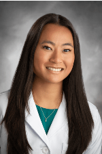 Duong_Alyna_DO headshot