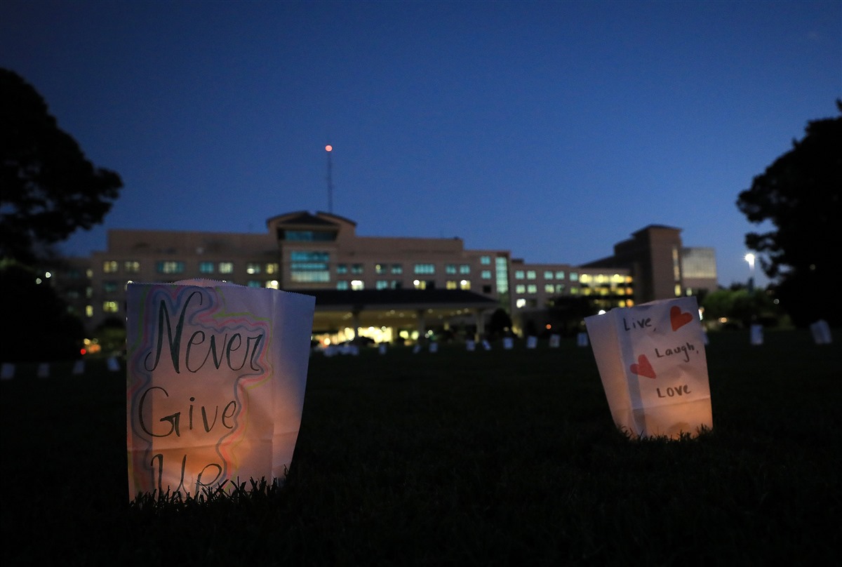 Riverside Regional Medical Center Luminaria Drive-By