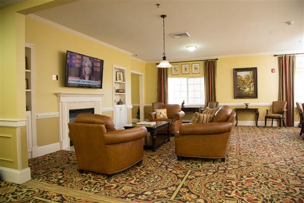 Patriots Colony - tv and living room area