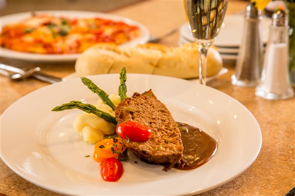 Patriots Colony - Meatloaf with mashed potatoes and asparagus