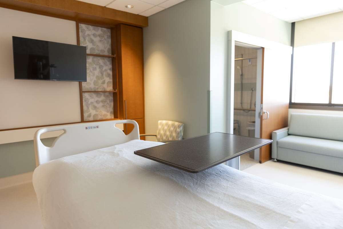 Riverside Smithfield Hospital Inpatient Room