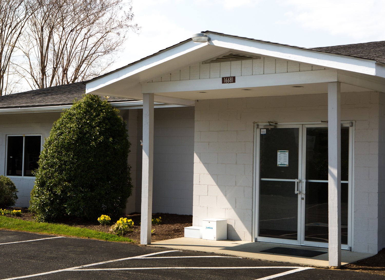 Exterior of Fishing Bay Deltaville Family Practice