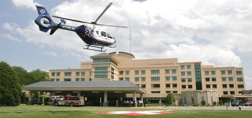 LifeEvac helicopter arriving at Riverside Hospital