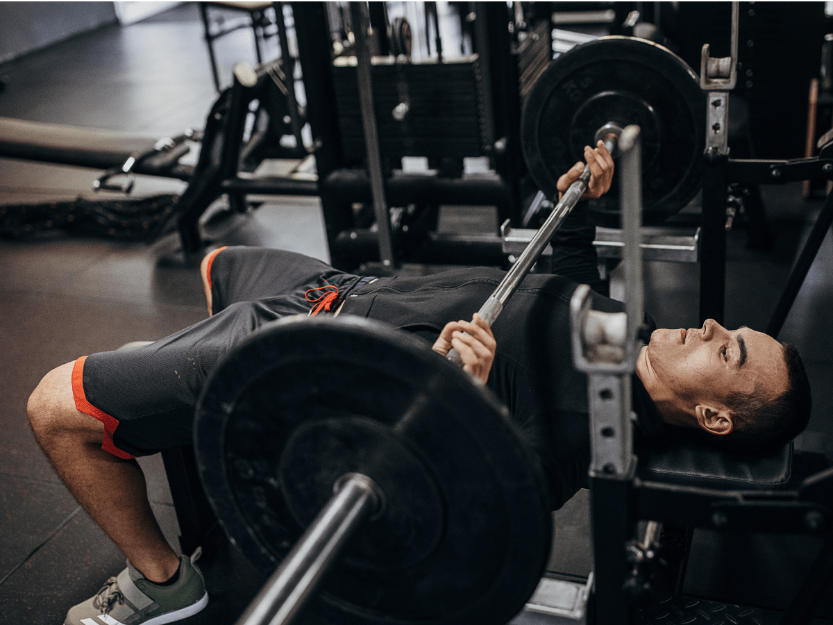 Sports Performance 1on1 Sport Training Bench press exercise 