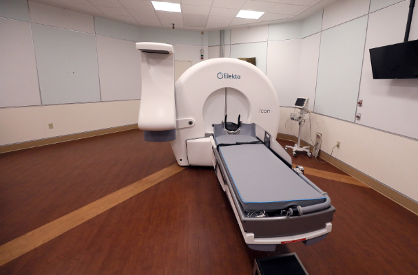 Gamma knife machine